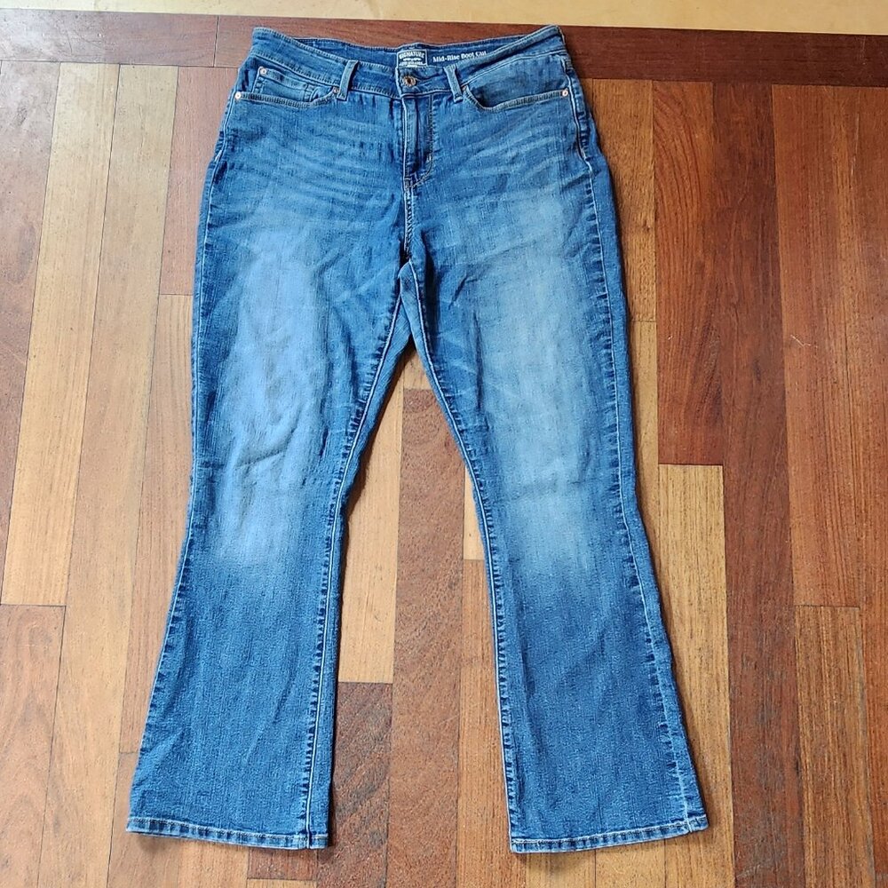 Signature by Levi Strauss Gold Label Mid-Rise Boot Cut Jeans Size 31